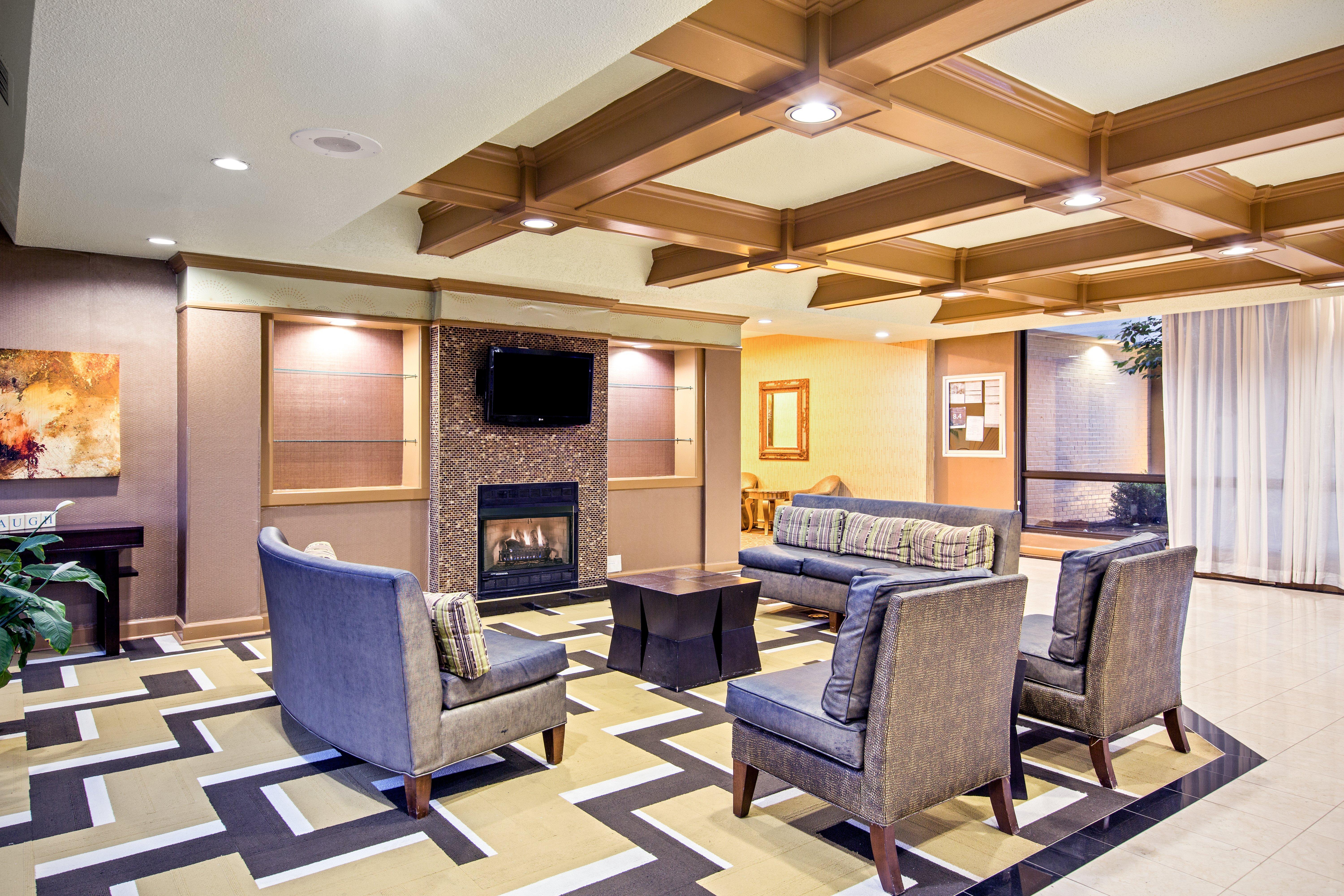 Holiday Inn Roanoke - Tanglewood Route 419 & I 581 By Ihg Exterior photo